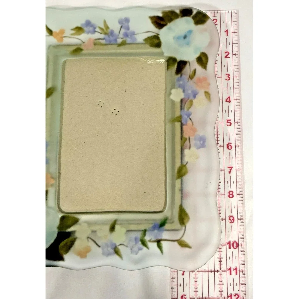 Salton At Home Floral Picture Frame 4x6 Blue Frosted Glass Scalloped Edge